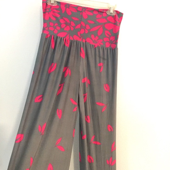 Reborn pink & gray flare pants. Medium - Picture 8 of 11